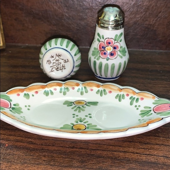 D.P. Delft hand painted S&P set - Picture 3 of 7
